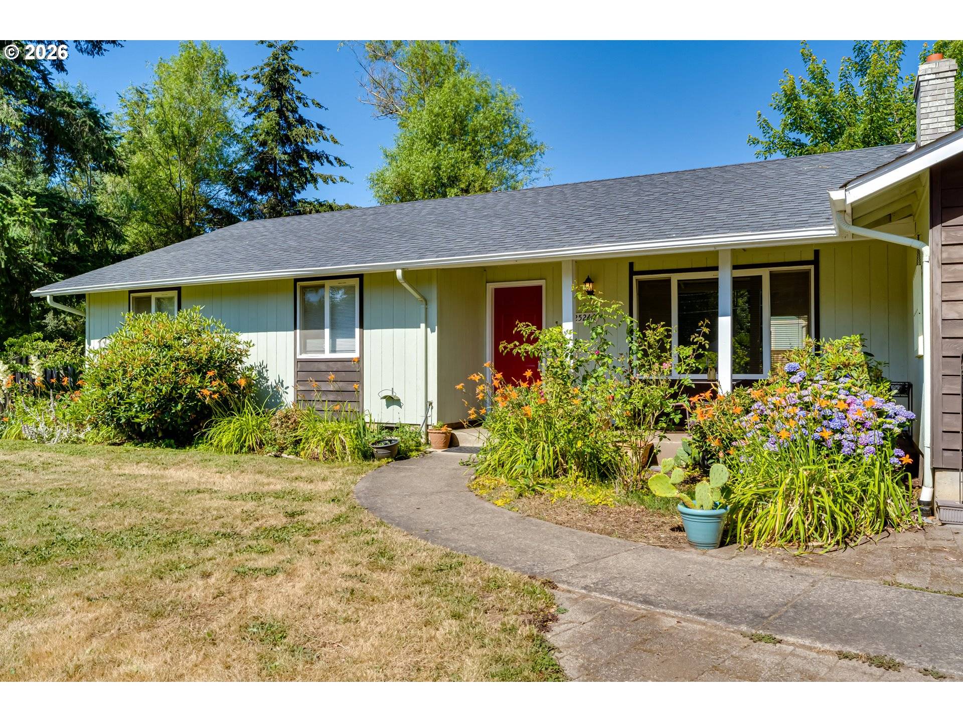 25246 E BOLTON RD, Veneta, OR 97487