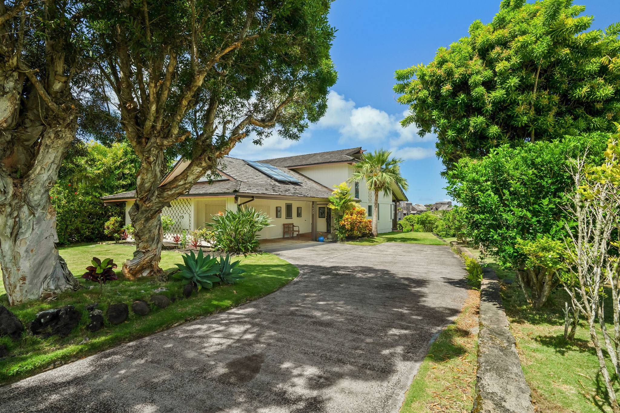3629 KAWEONUI RD, Princeville, HI 96722