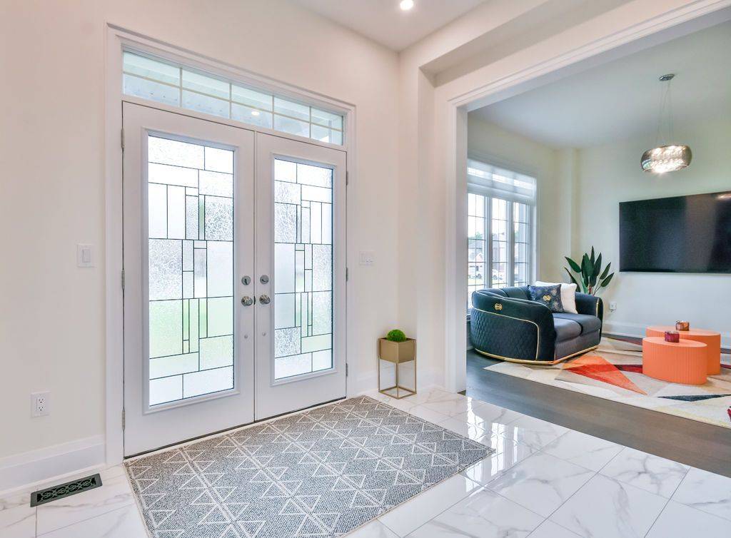 8 Forest Heights CT, Oro-medonte, ON L0L 2E0