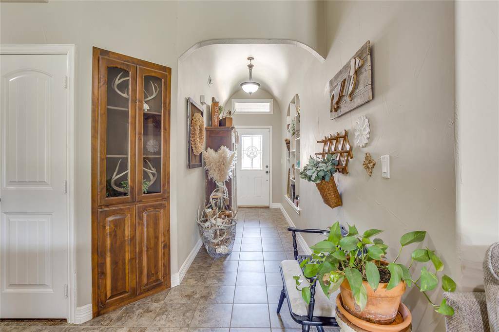 2306 Springhill Court, Mineral Wells, TX 76067
