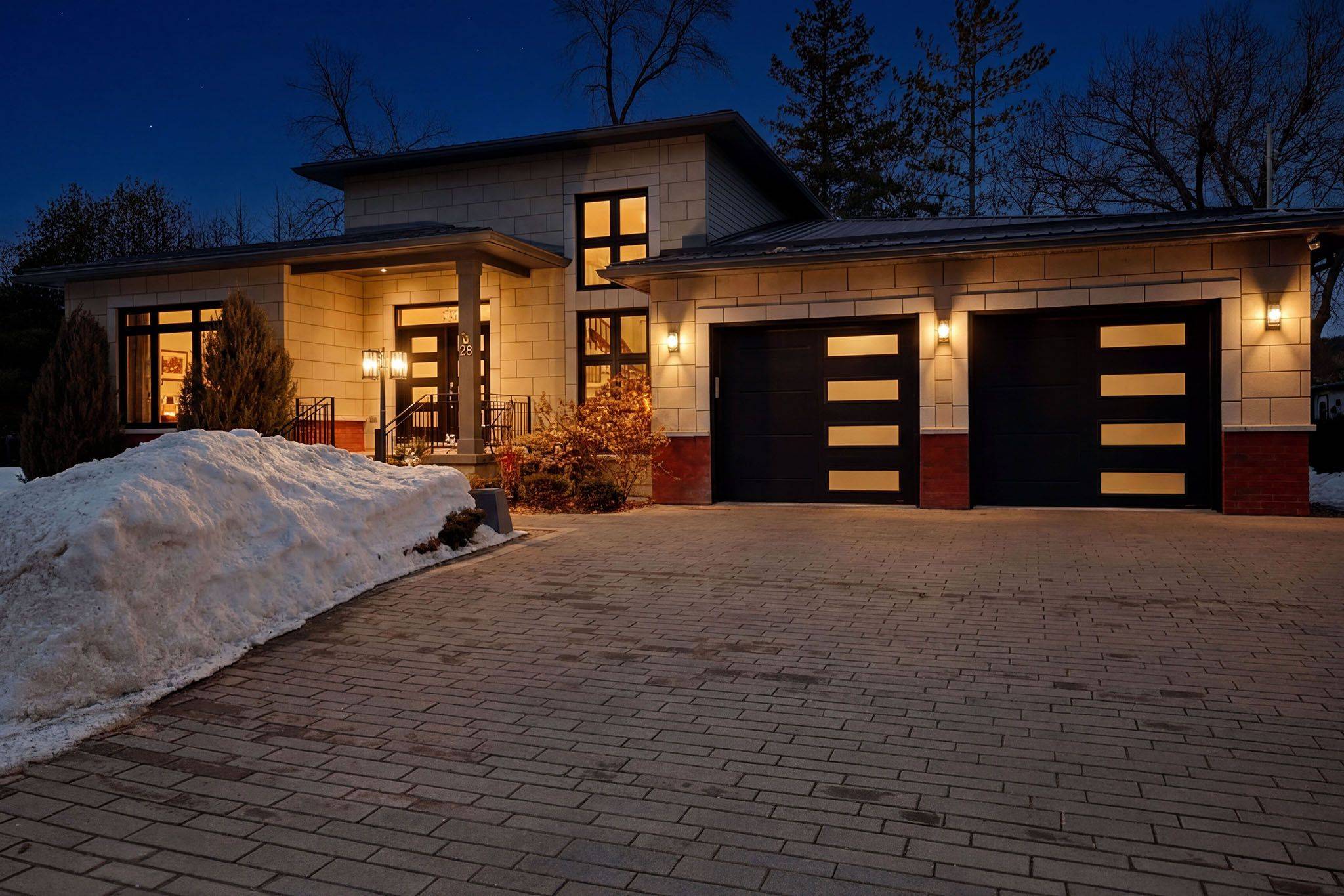 28 George ST, Westport, ON K0G 1X0