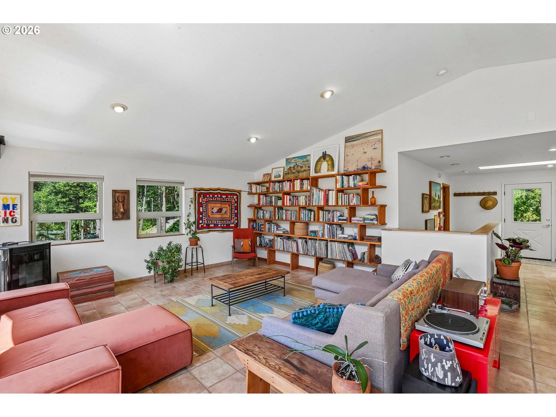 331 LAKEVIEW RD, White Salmon, WA 98672