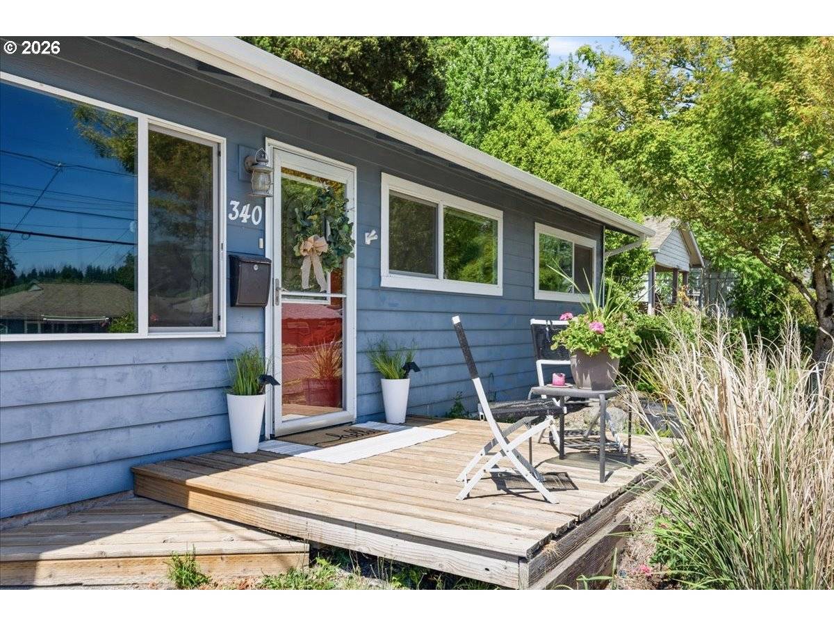 340 E GLOUCESTER ST, Gladstone, OR 97027