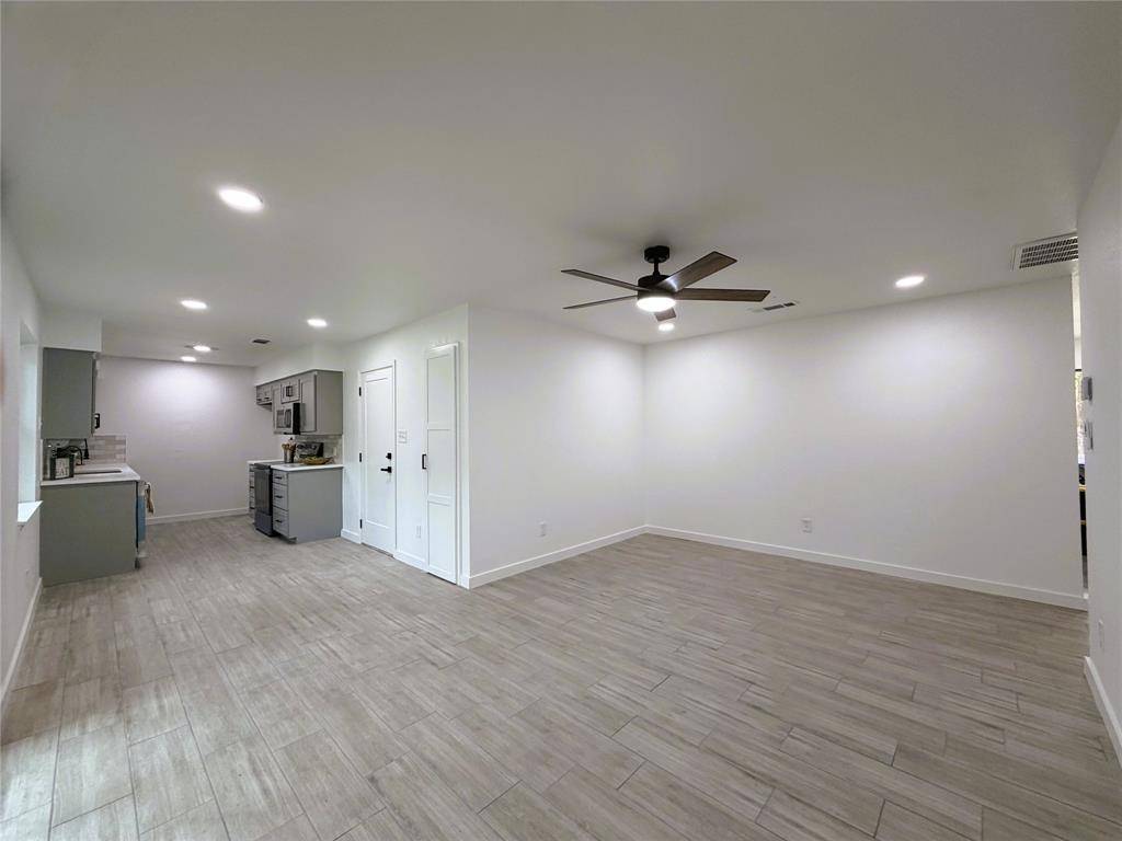 2933 Hunting Drive, Fort Worth, TX 76119