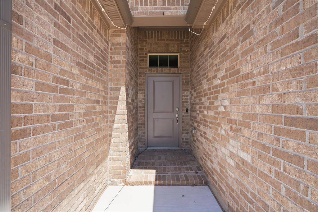 11536 Harp Lane, Fort Worth, TX 76052