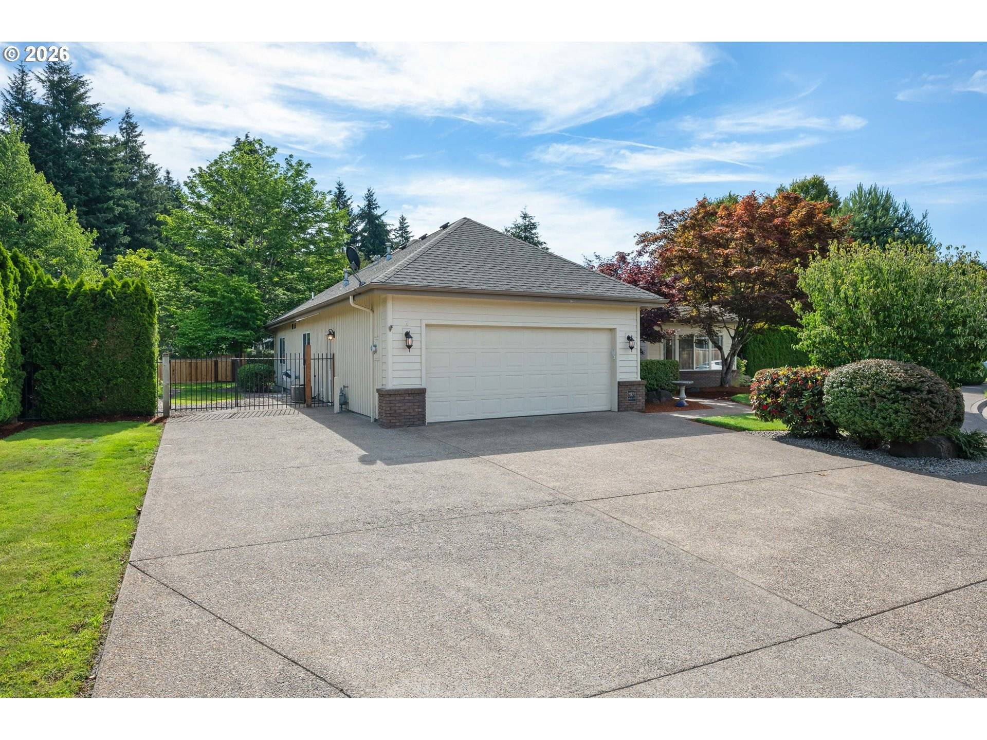 2971 SARAH LN, Eugene, OR 97408