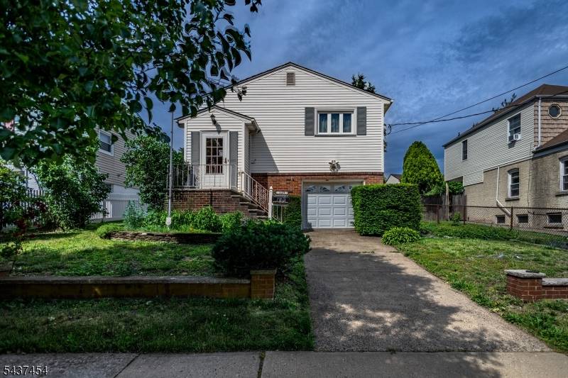 149 Strawberry Hill Ave, Woodbridge Twp., NJ 07095