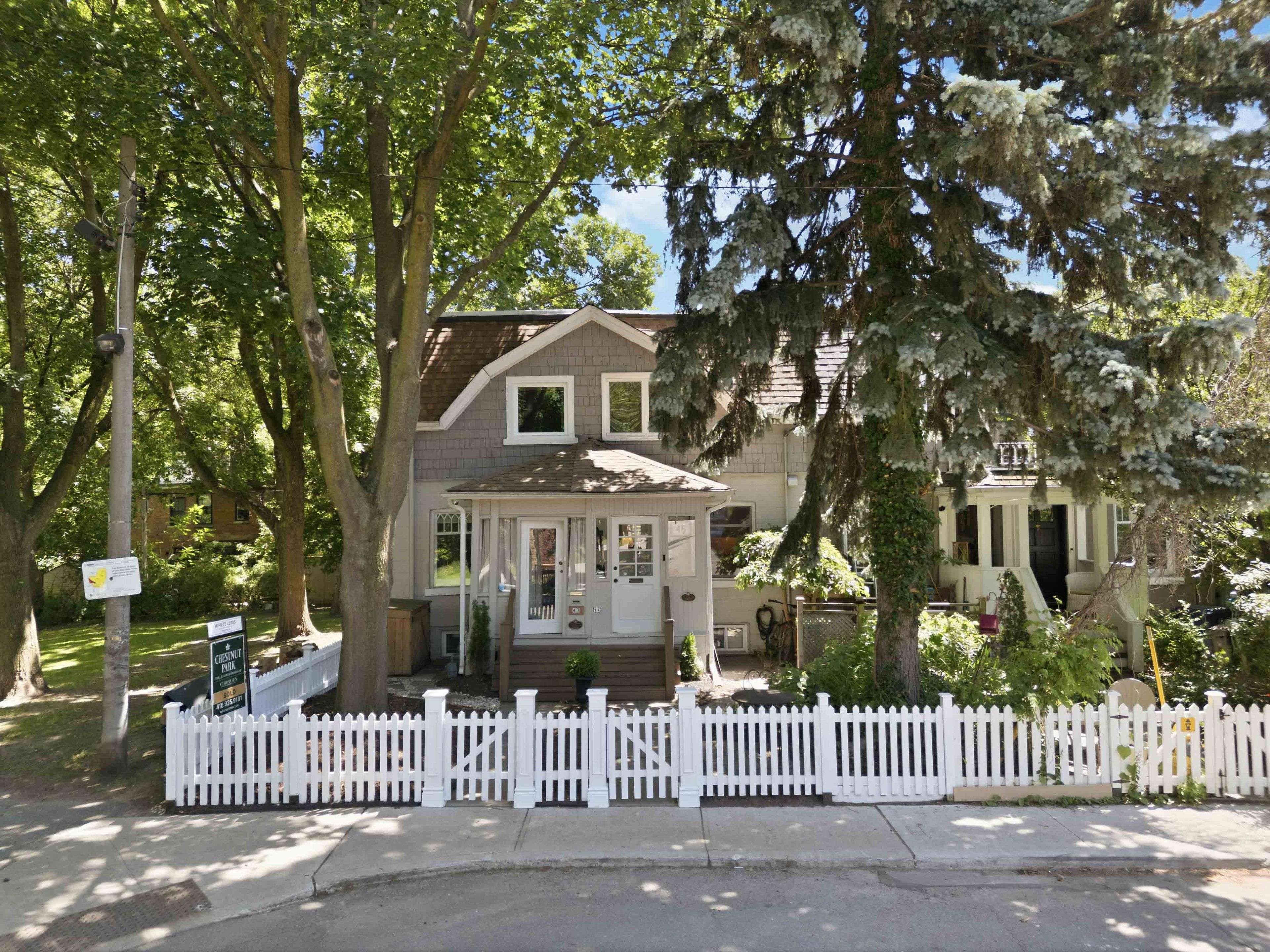 45 Geneva AVE, Toronto C08, ON M5A 2J9