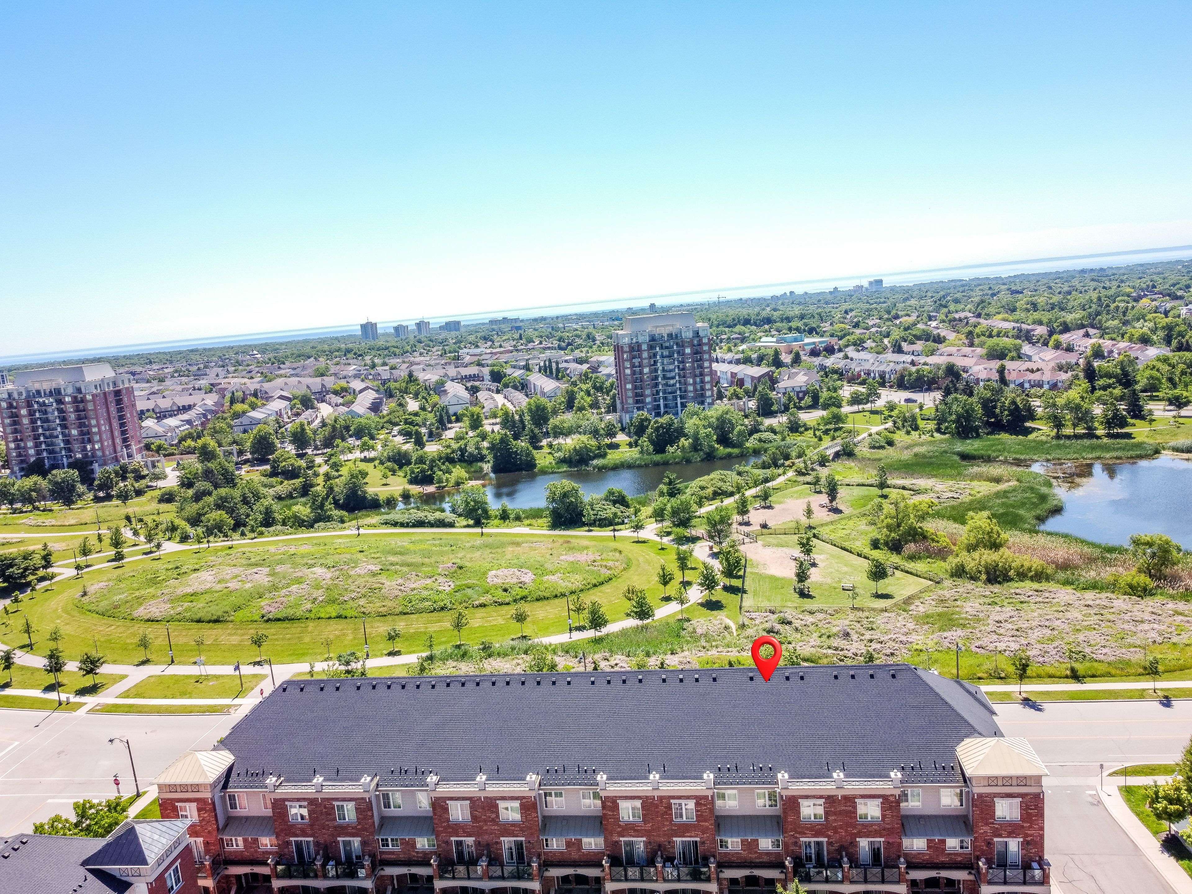 51 Hays BLVD #19, Oakville, ON L6H 0J1