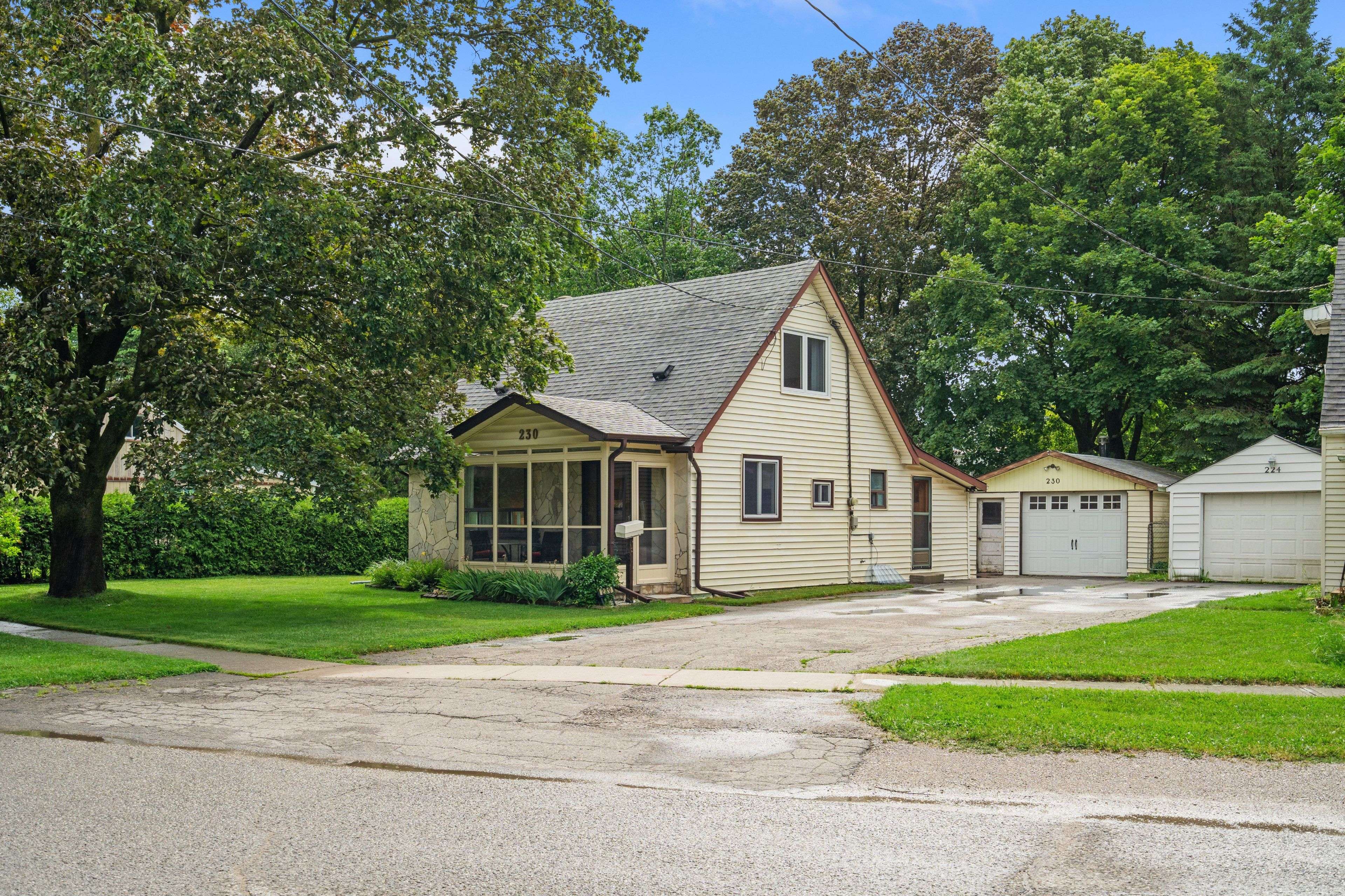 230 Mason BLVD, Halton Hills, ON L7J 1A8