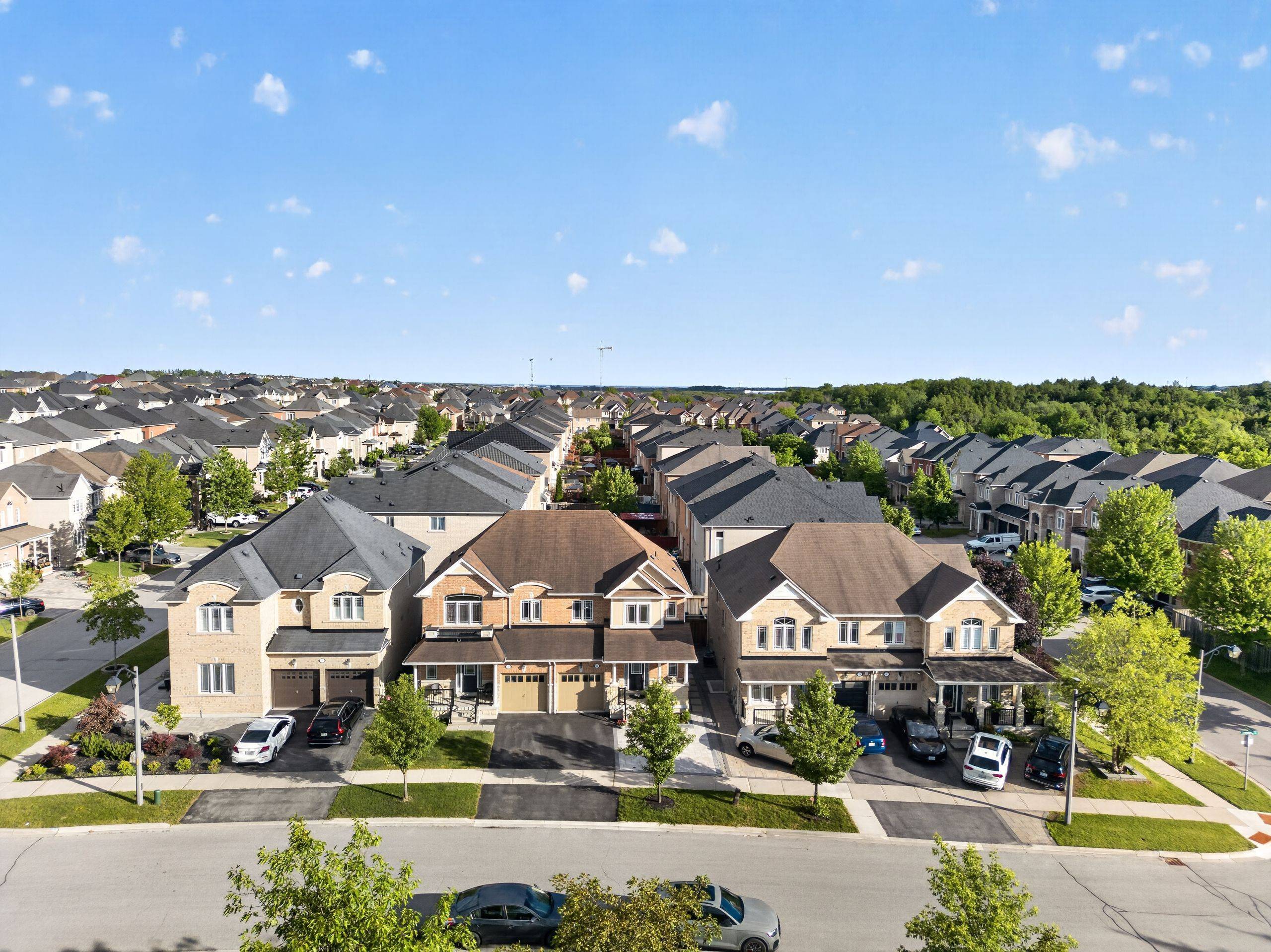 92 Snowling DR, Ajax, ON L1Z 0G1