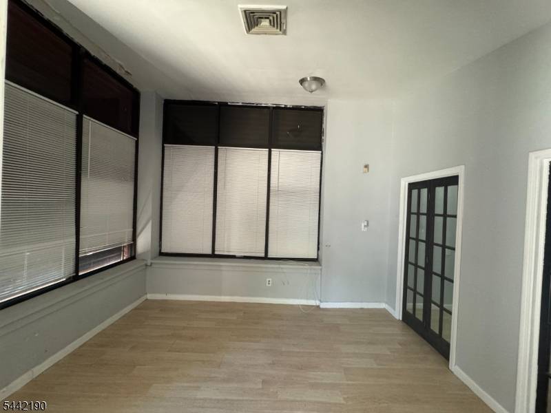 151 Martin Luther King Jr Dr, Jersey City, NJ 07305
