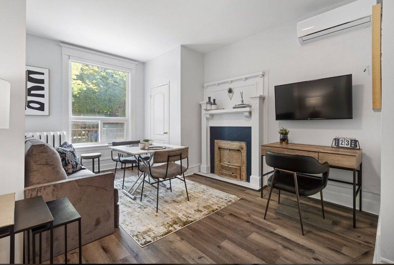 360 Friel ST, Lower Town - Sandy Hill, ON K1N 7W6
