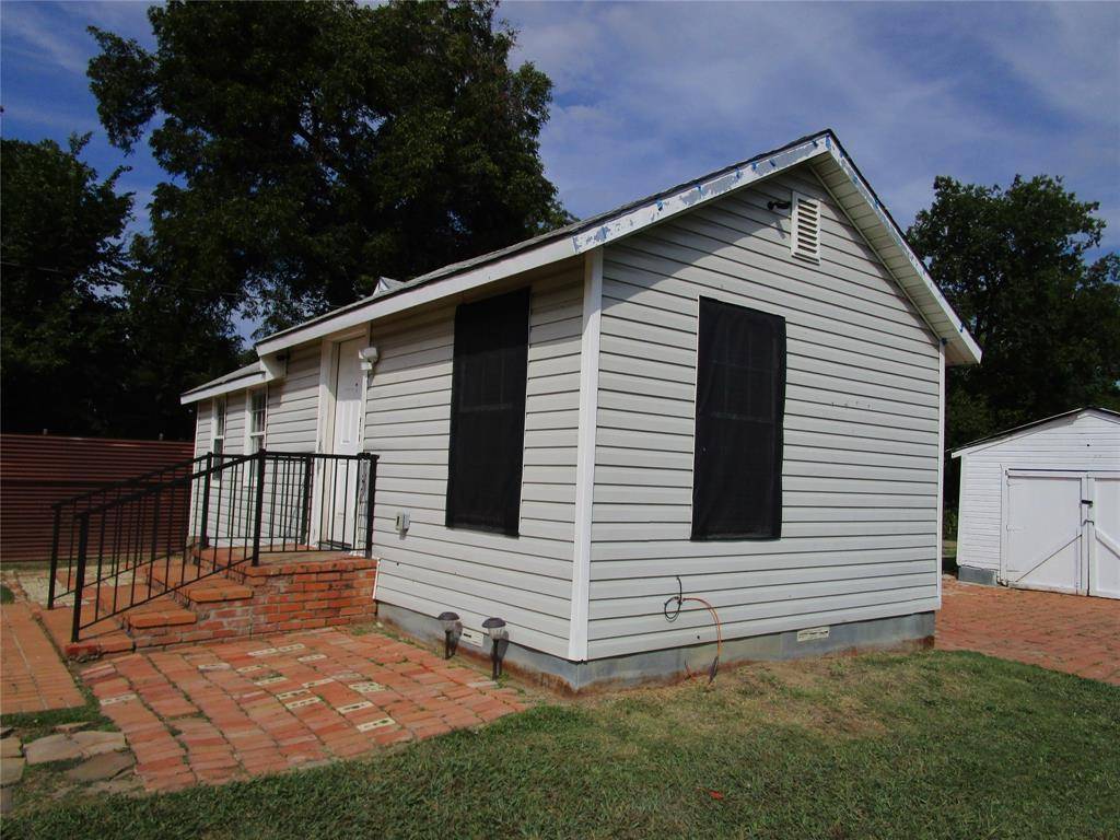3718 N Westmoreland Road, Dallas, TX 75212