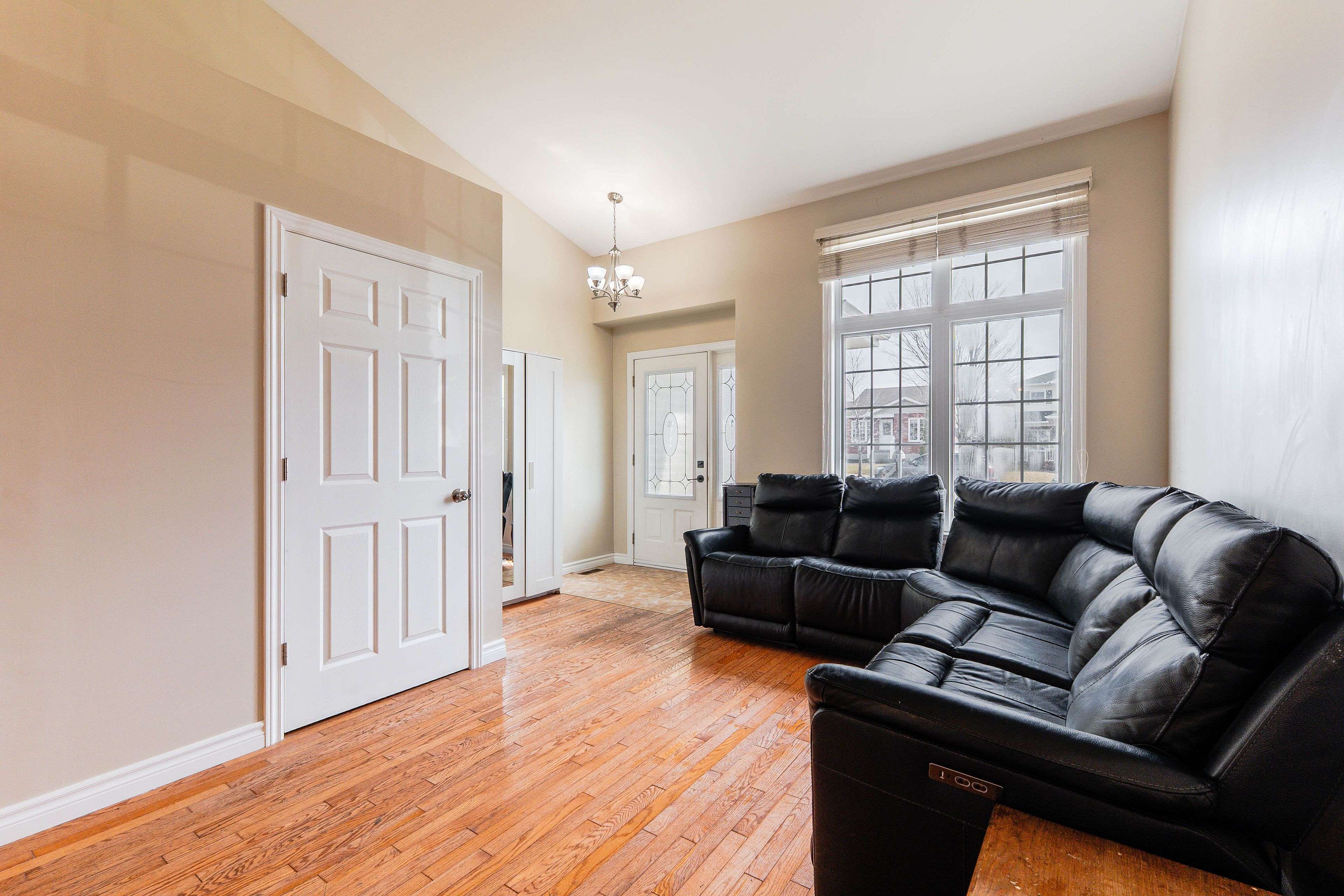 127 Hemlock CRES, Cornwall, ON K6H 7L7