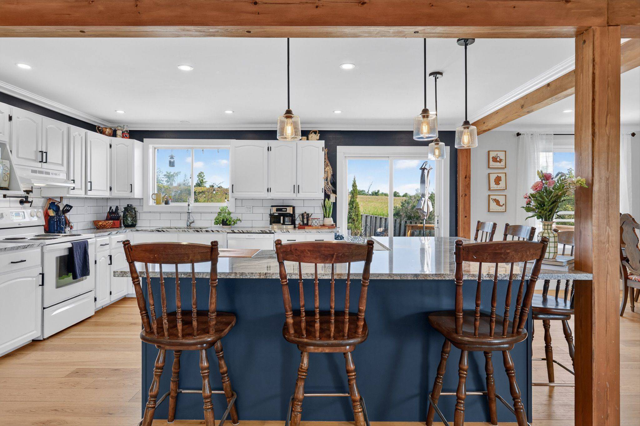 850 Listowel Line, Selwyn, ON K0L 1T0