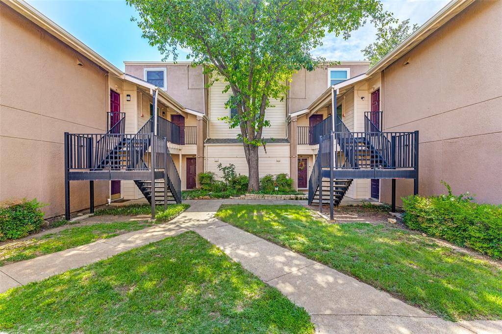 5522 Boca Raton Boulevard #404, Fort Worth, TX 76112