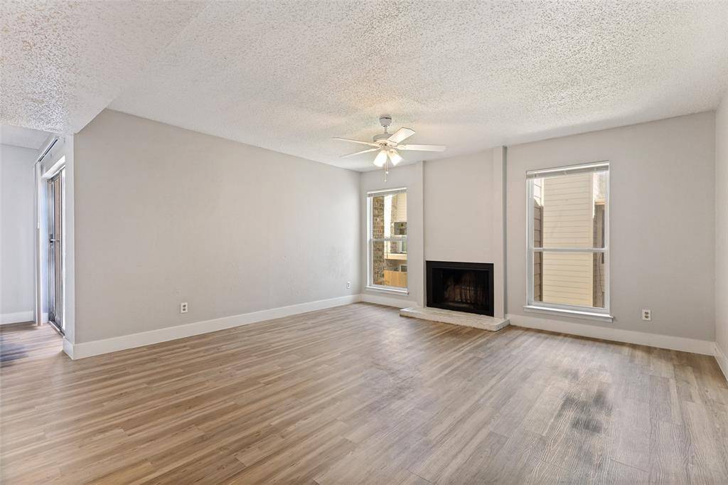 5522 Boca Raton Boulevard #404, Fort Worth, TX 76112