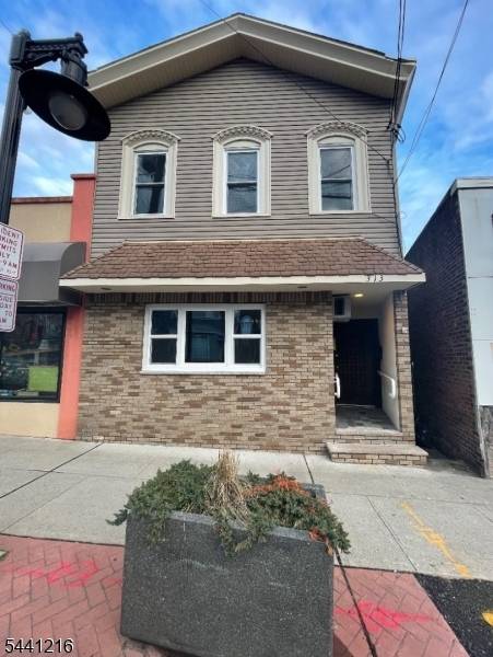 313 Hackensack St #2, Carlstadt Boro, NJ 07072