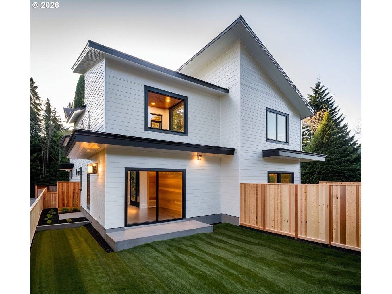2020 SE 34TH AVE, Portland, OR 97214