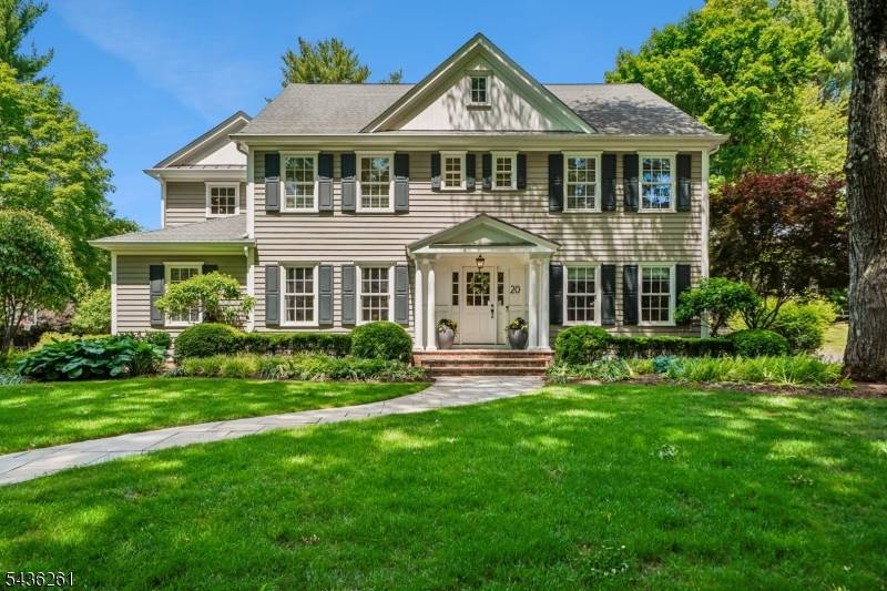 20 Country Club Dr, Chatham Twp., NJ 07928