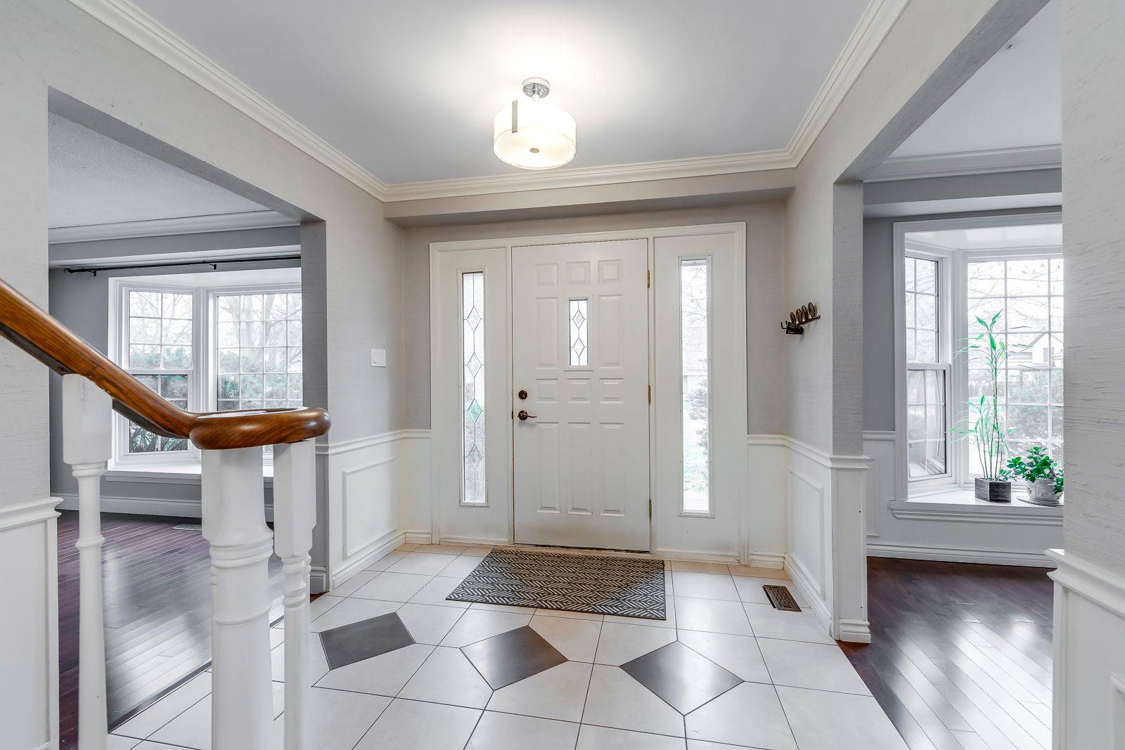 120 Blyth CRES, Oakville, ON L6J 5H6