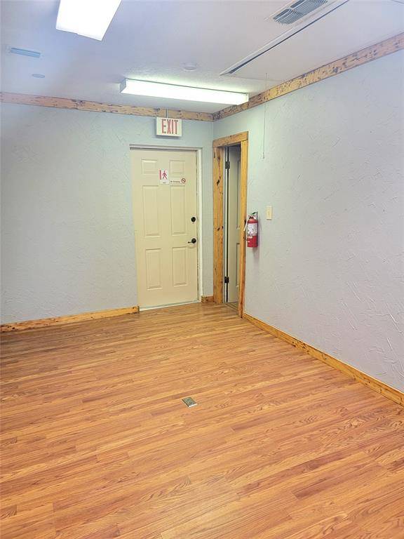 213 S Bosque Street, Whitney, TX 76692