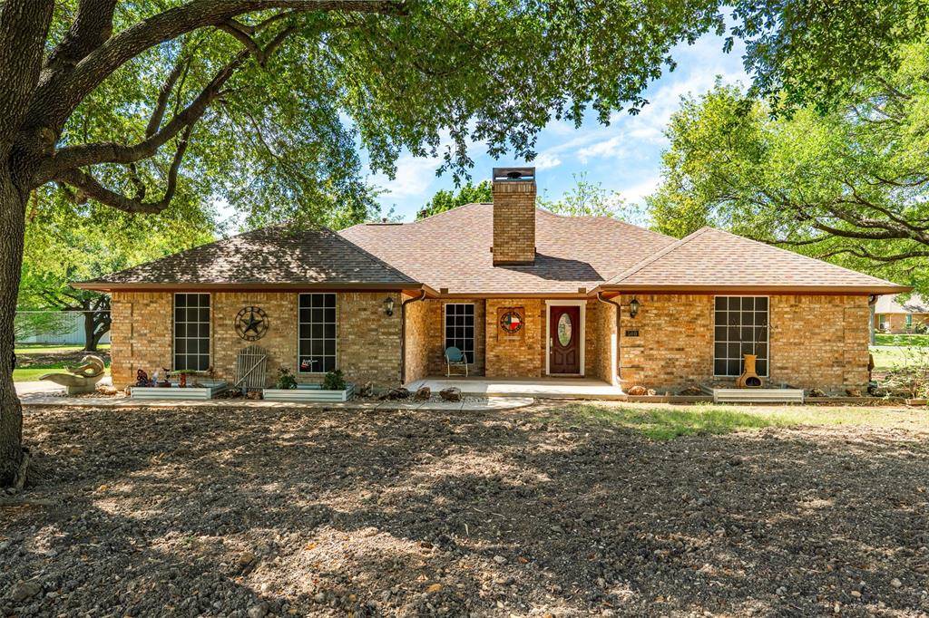 500 Seneca Drive, Waxahachie, TX 75165