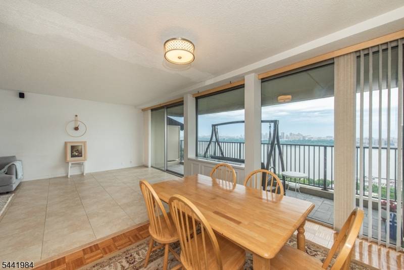 3 Horizon Road #1007, Fort Lee Boro, NJ 07024