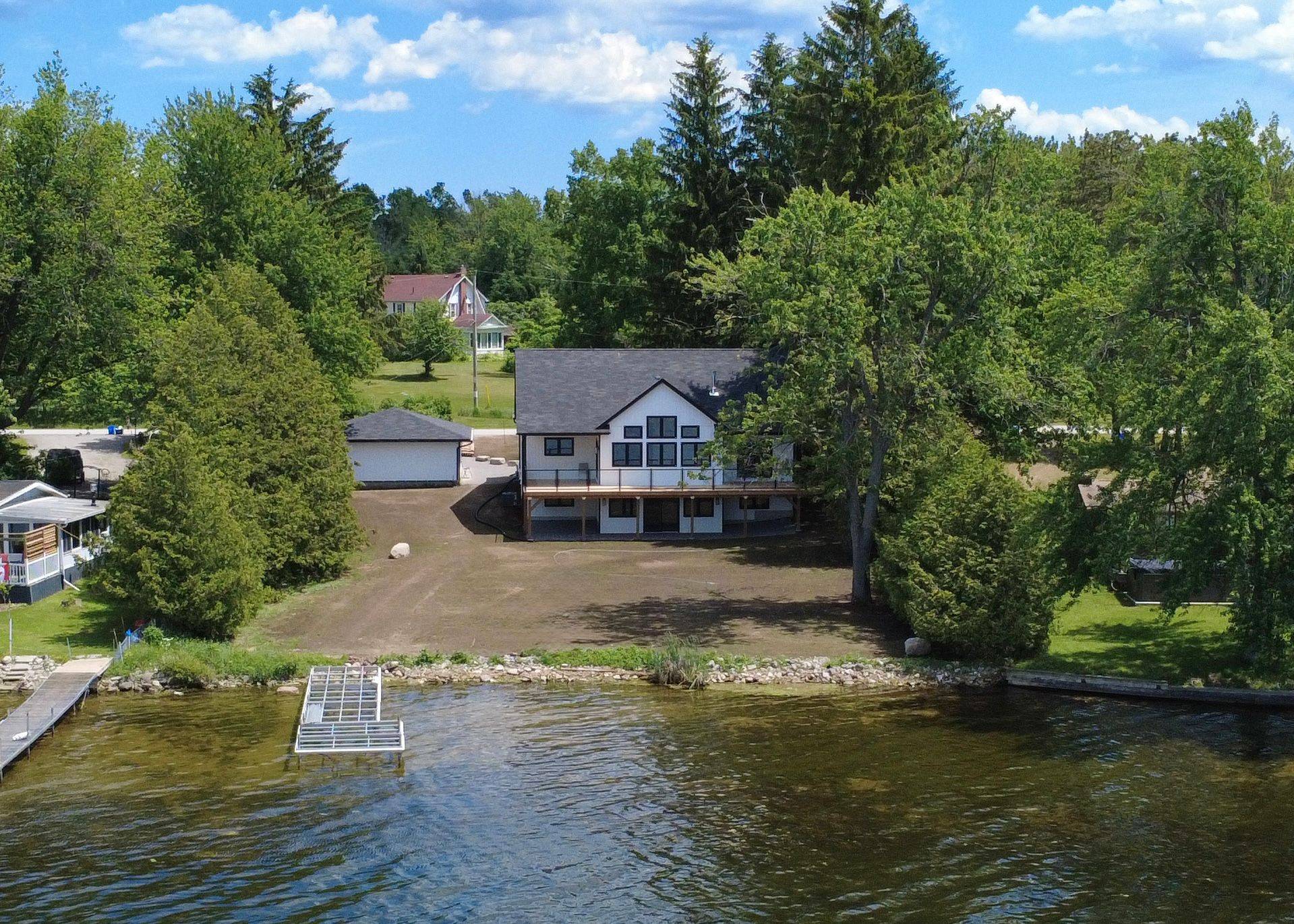 1380 Island View DR, Selwyn, ON K0L 1T0