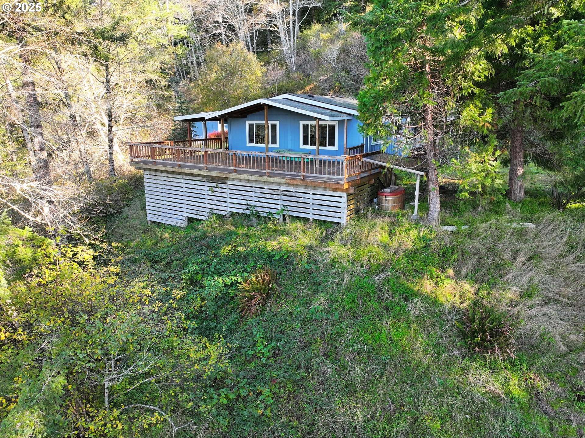 17360 MOUNTAIN DR, Brookings, OR 97415