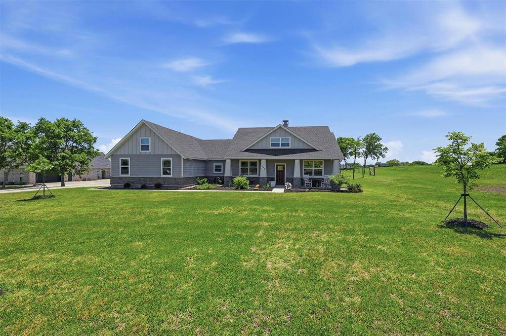 662 Preakness Place Road, Van Alstyne, TX 75495