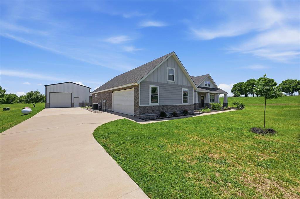 662 Preakness Place Road, Van Alstyne, TX 75495