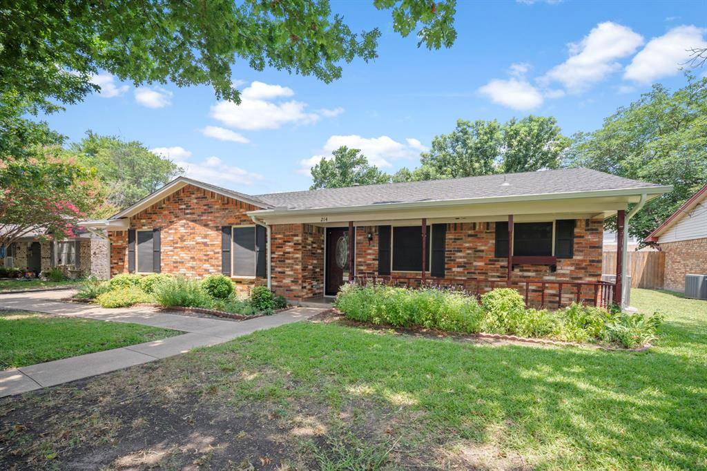 214 Northgate Drive, Waxahachie, TX 75165