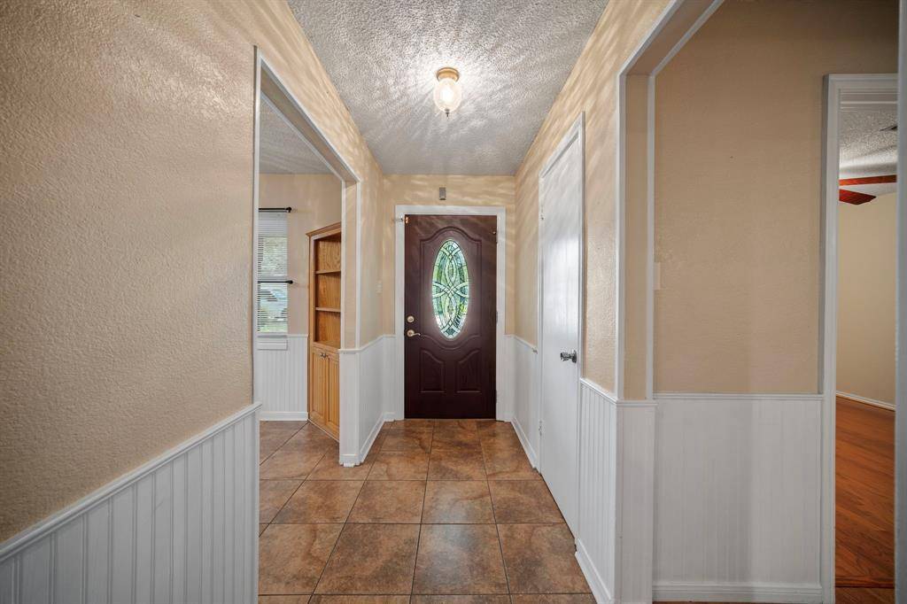 214 Northgate Drive, Waxahachie, TX 75165