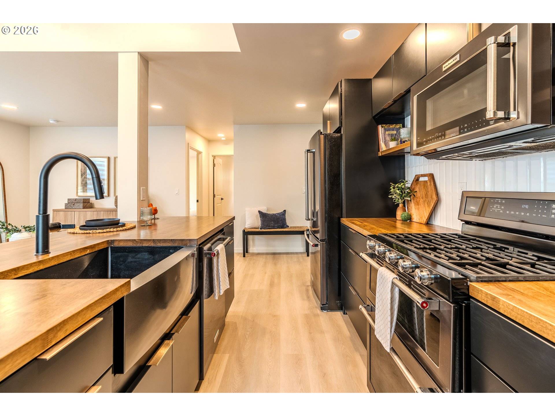 4221 SE STEELE ST, Portland, OR 97206