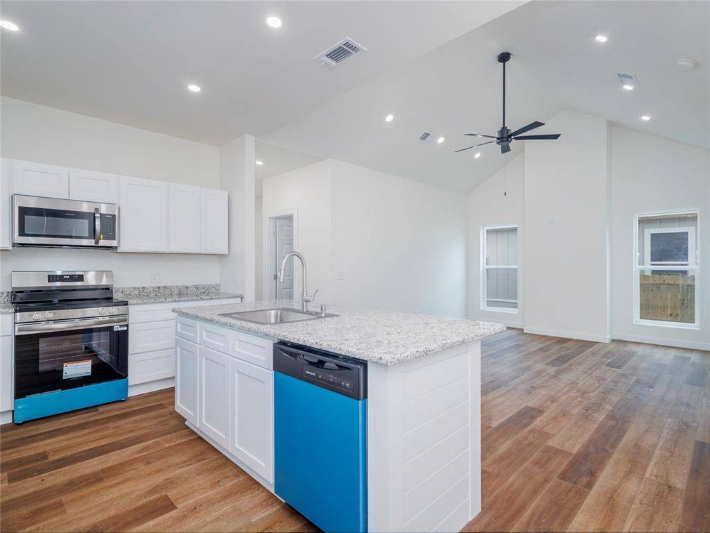 2904 Avenue D, Brownwood, TX 76801