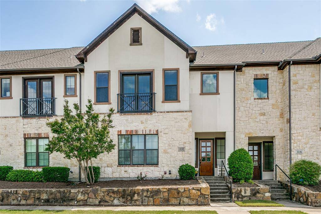 1132 Hemingway Lane, Irving, TX 75063