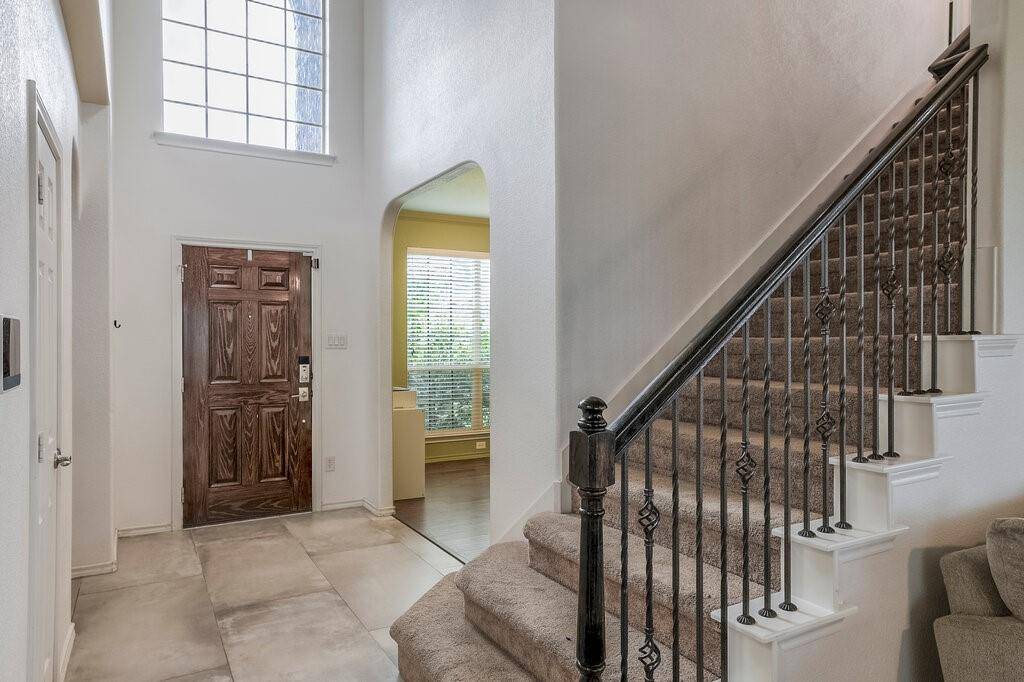 1046 Chandler Street, Kennedale, TX 76060