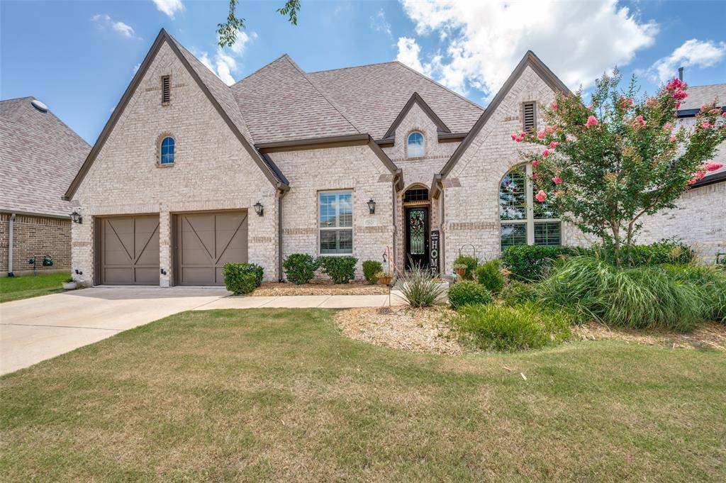 1020 Knoll Street, Little Elm, TX 76227