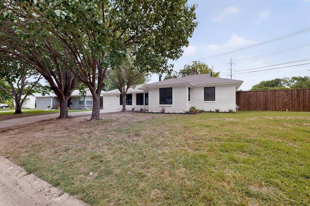 4171 Carolyn Road, Fort Worth, TX 76109