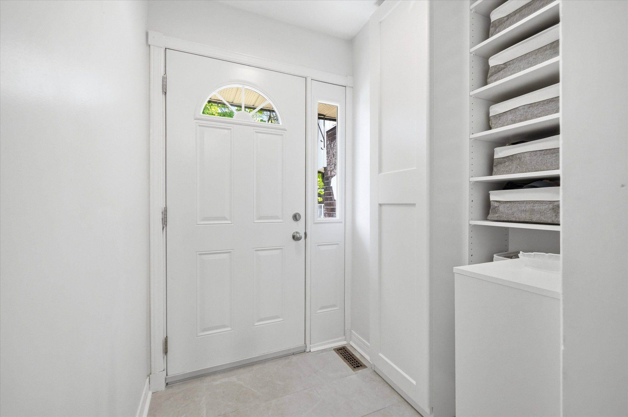 3301 Mccarthy RD #13, Hunt Club - Windsor Park Village And Area, ON K1V 9X5