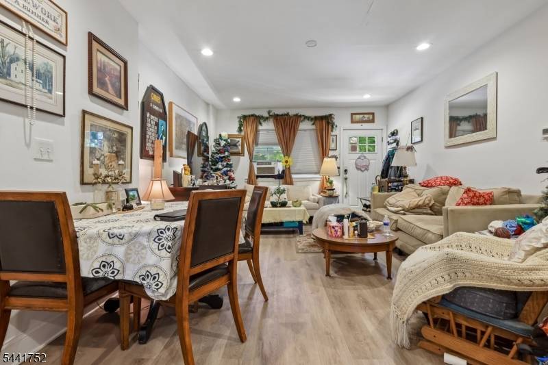 194 Washington St, Rocky Hill Boro, NJ 08553