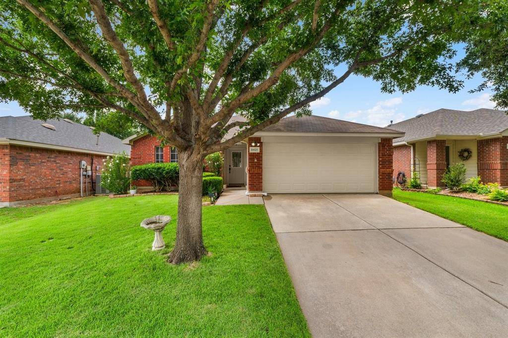 8421 Cactus Flower Drive, Fort Worth, TX 76131