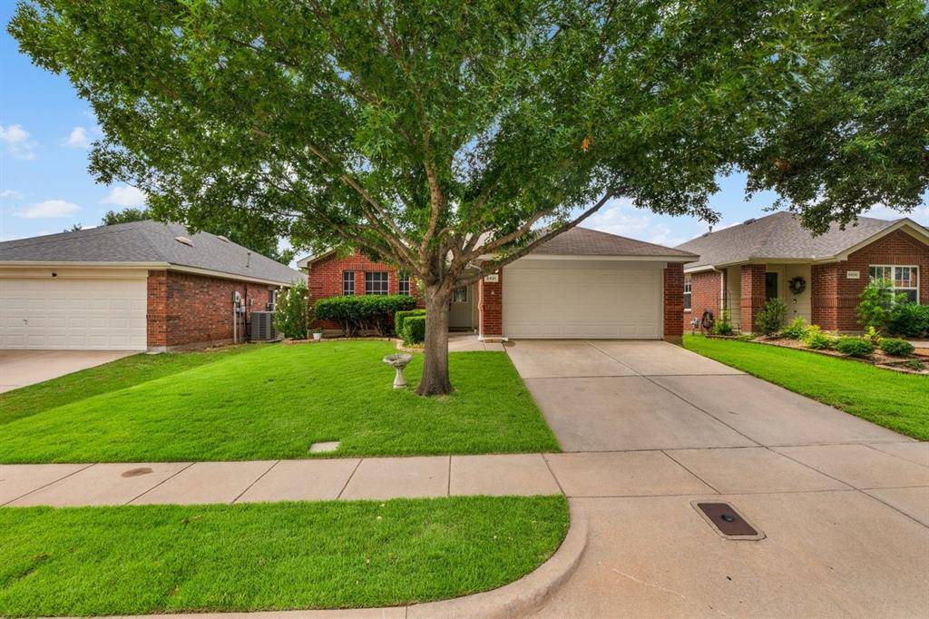 8421 Cactus Flower Drive, Fort Worth, TX 76131