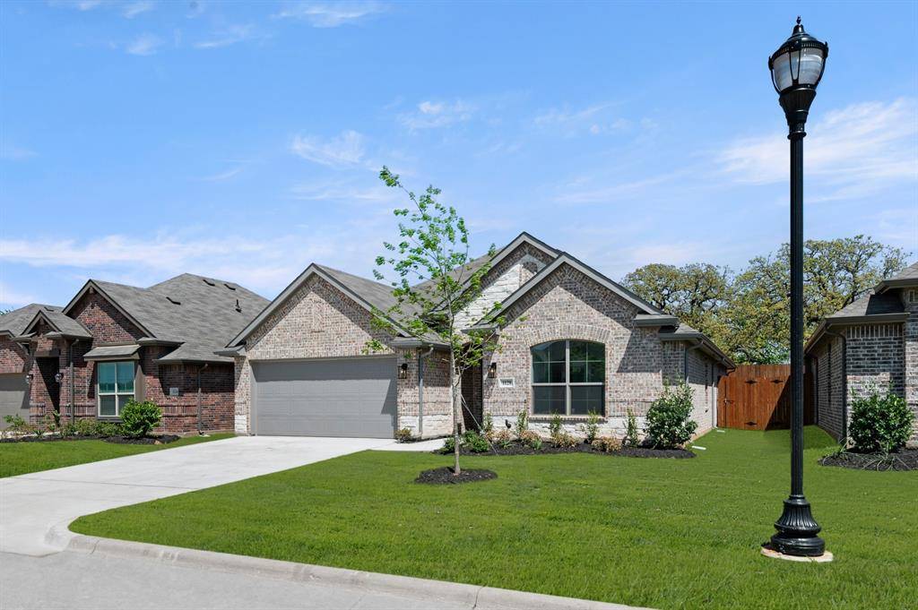 1128 Avery Road, Granbury, TX 76049