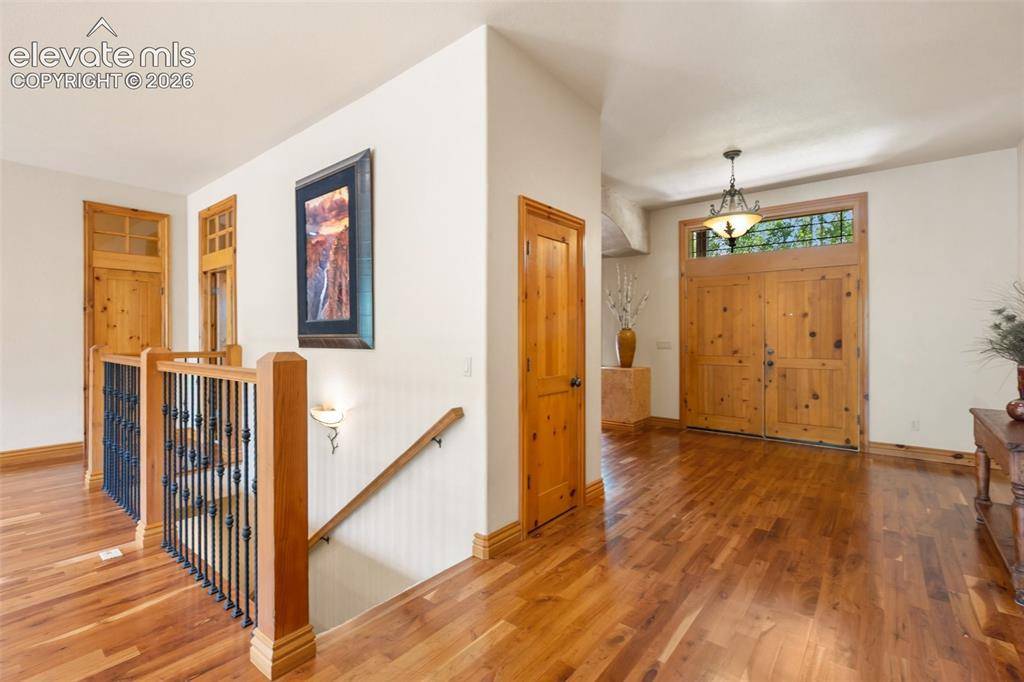 590 Pembrook DR, Woodland Park, CO 80863