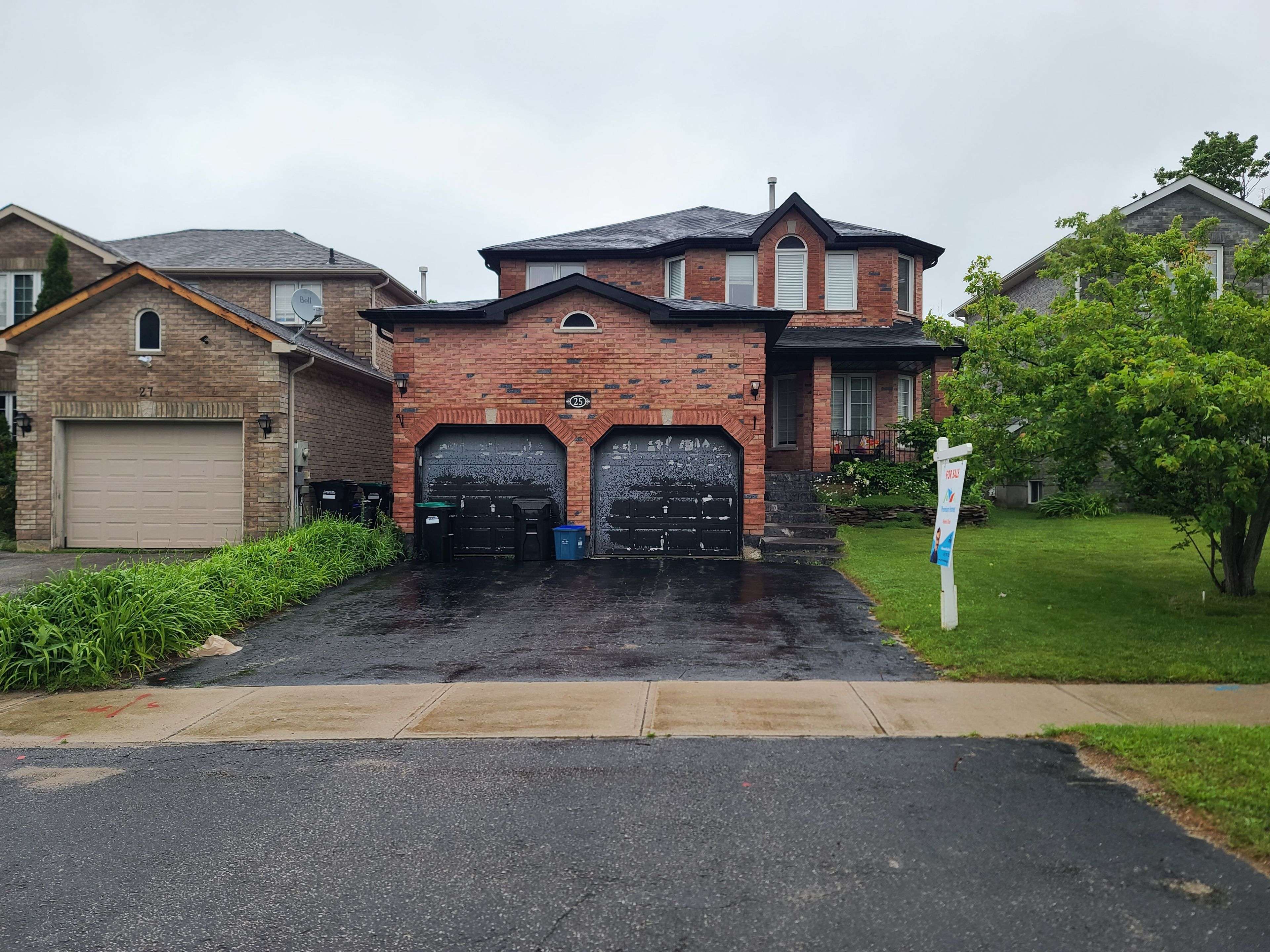 25 Meyer AVE, Barrie, ON L4M 6Y1