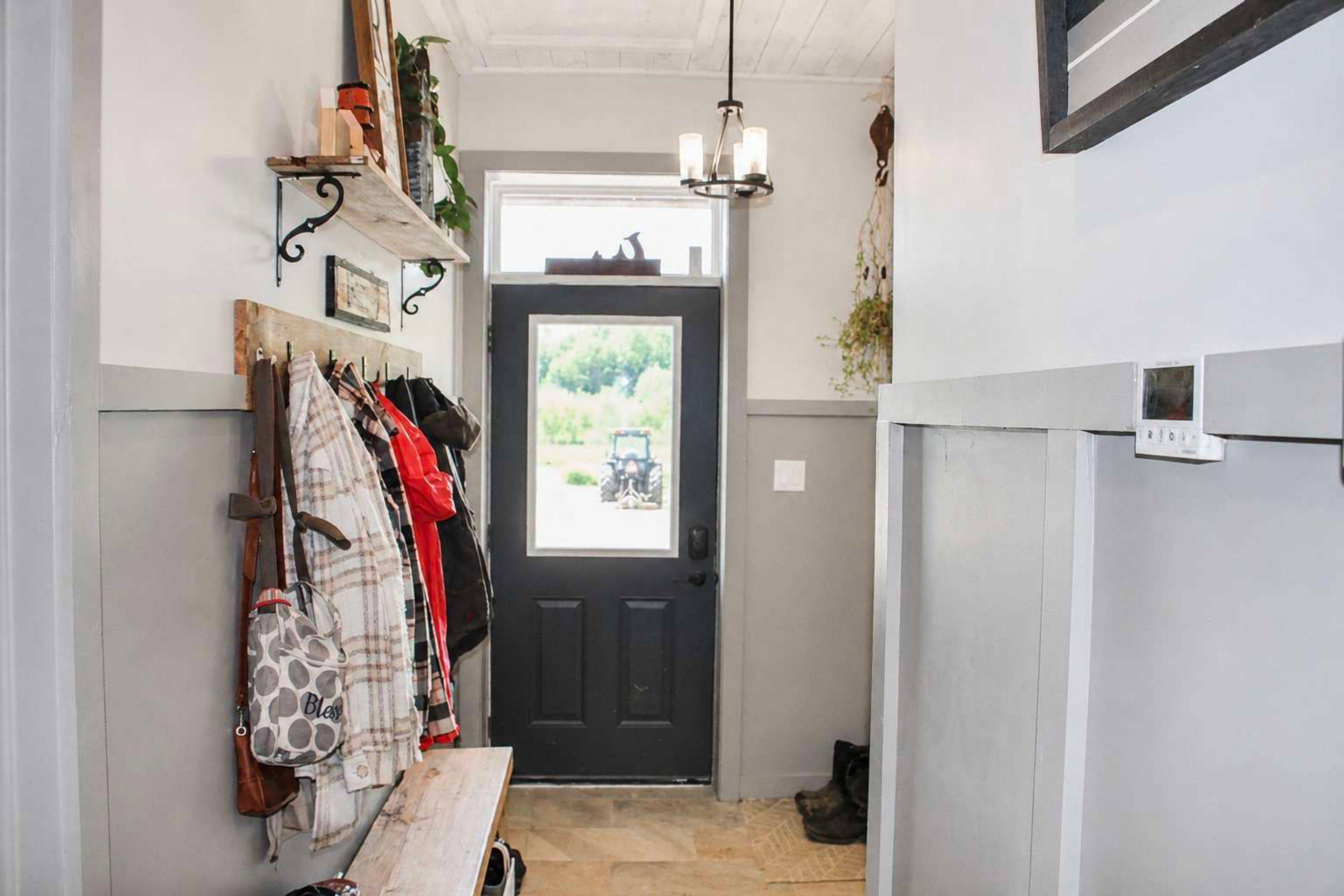 704 Lakeview RD, Bancroft, ON K0L 1C0