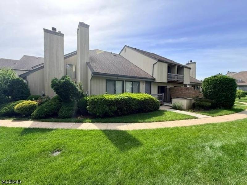 19 Spencer St, Franklin Twp., NJ 08873